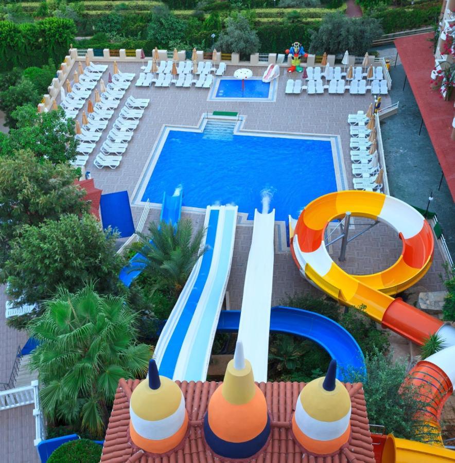 07 Group Hotel 阿拉尼亚 外观 照片