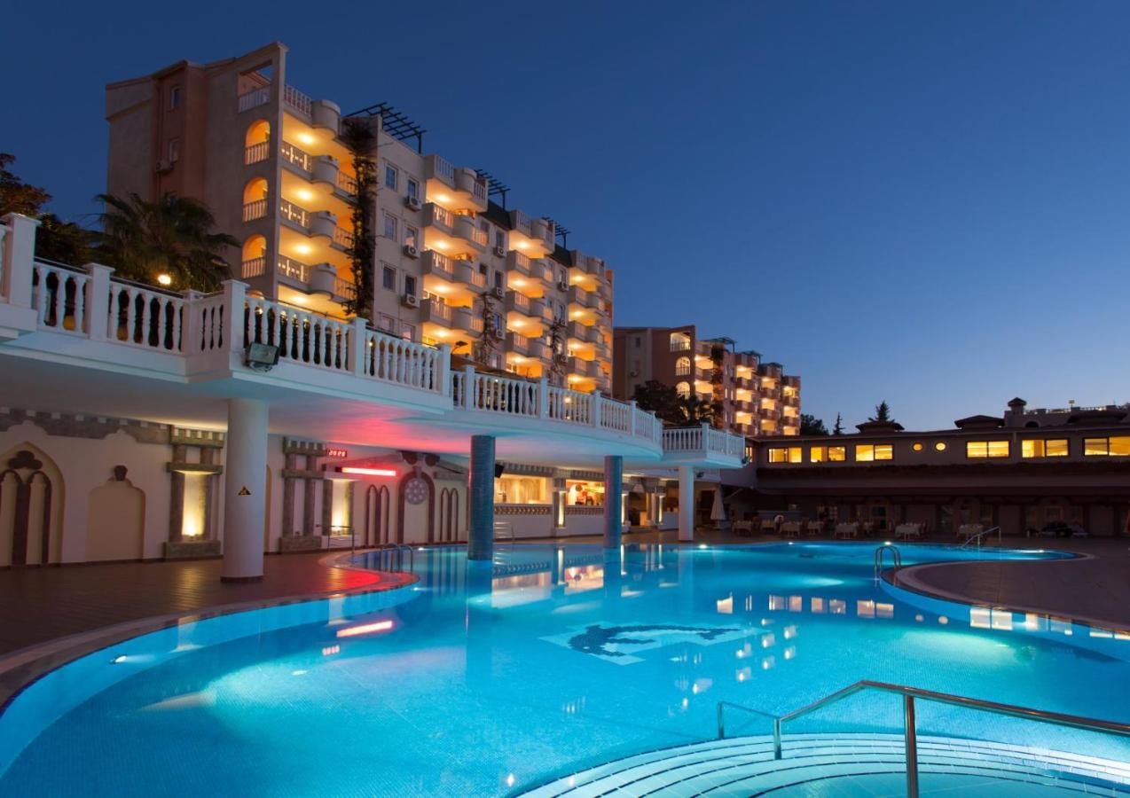 07 Group Hotel 阿拉尼亚 外观 照片